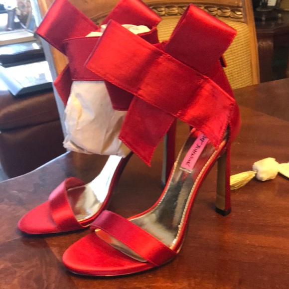 Betsy & Adam Shoes - 🔥🔥HOST PICK🔥🔥Beautiful Betsy Johnson heels